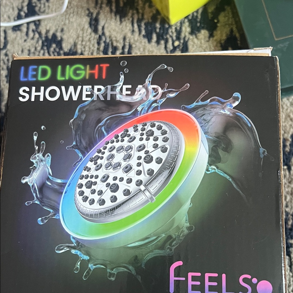 LED Light Showerhead - Silver